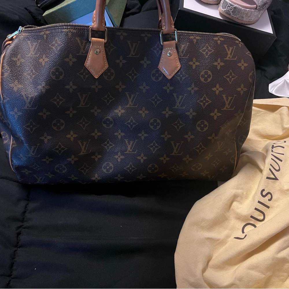 Louis Vitton Speedy 40